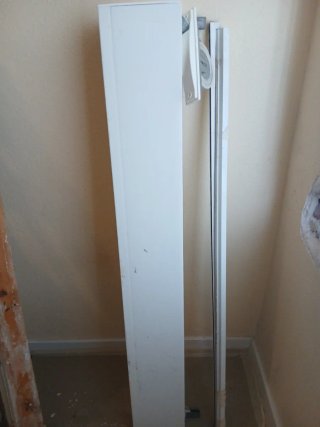 Dos compactos en blanco