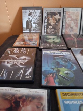 Lote de DVDs de Películas Variadas