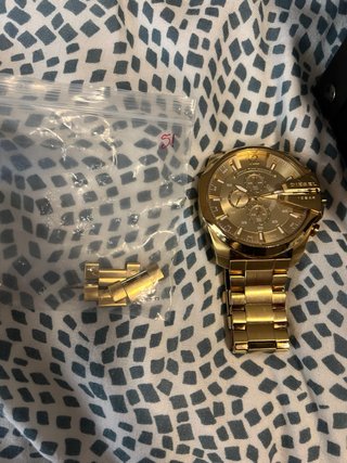 Reloj Diesel Dorado PILA RECIEN CAMBIADA