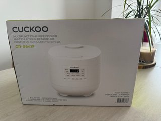 Arrocera Cuckoo CR-0641F Multifunción 6 Tazas