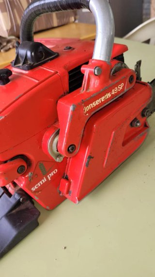 Motosierra Jonsereds 49 SP en buen estado