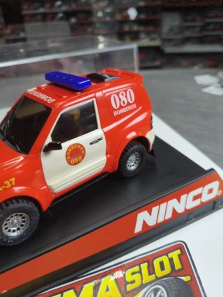 Ninco Mitsubishi Pajero Bomberos 080