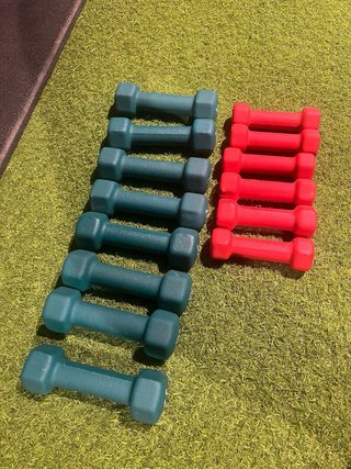 Equipamiento BODYPUMP barras, discos, cierres