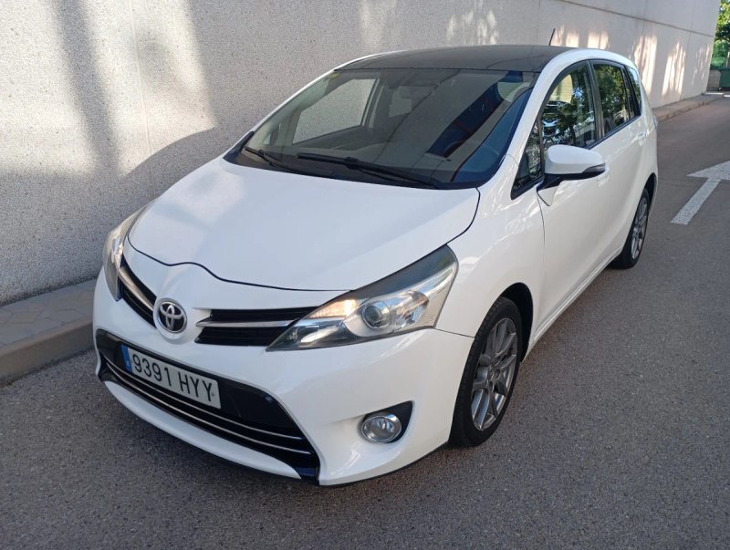 Toyota Verso 2014 - foto 1