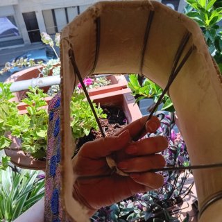 Lampada Liberty perline ricamate a mano