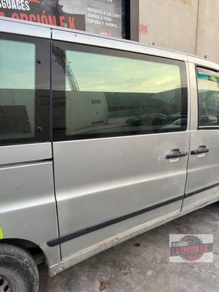 PUERTA LATERAL CORREDERA DERECHA Mercedes-Benz Vito Furgón (638)