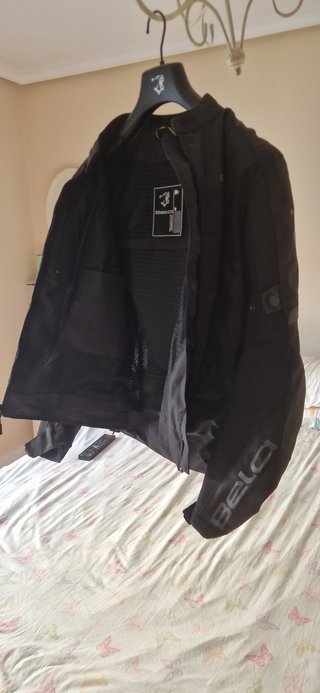 Chaqueta de moto negra