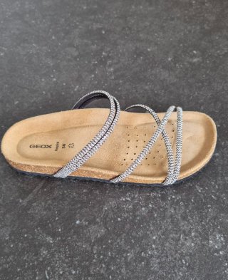 Sandalias Geox Beige y Plateadas Talla 38