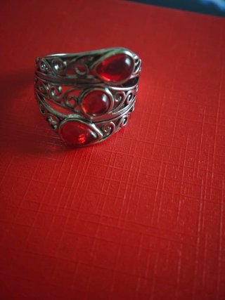 Anel Prata 925 com Pedras Vermelhas