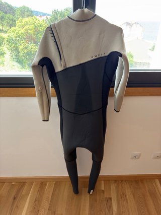 Traje de neopreno deeply limitless 4/3 talla MT