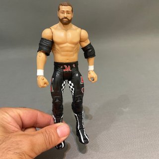 WWE | Sami Zayn | Series 76 | MATTEL 2011 | 17cm