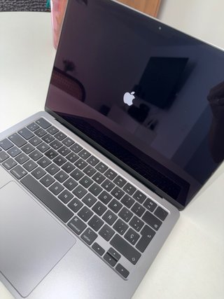 MacBook Air M2 13,6” (2022) 8 GB / 256 GB - nuevo