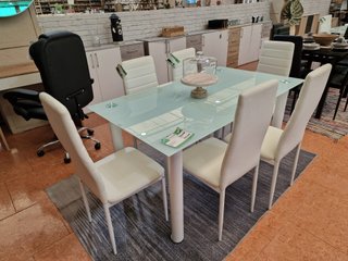 Mesa de cristal + 6 sillas de polipiel