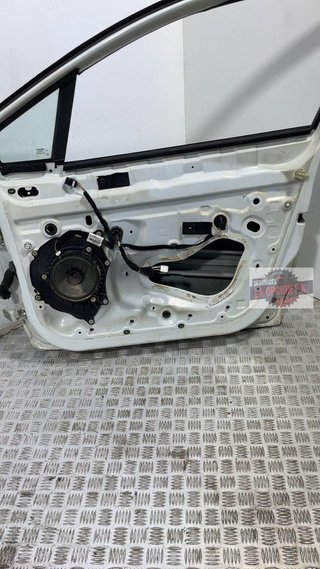 PUERTA DELANTERA DERECHA Renault Clio IV (2012->)
