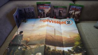 The Division 2 Xbox One + Artbook + Mapa