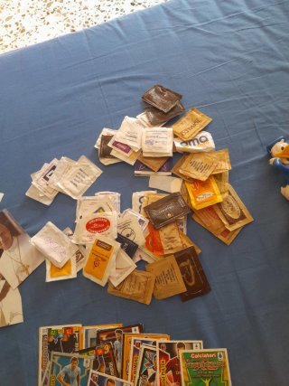 Lotto Varie Collezioni: Carte, Giocattoli, Monete