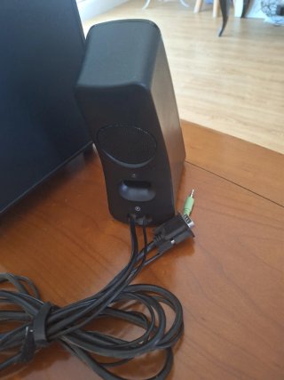 Altavoces Logitech Negros