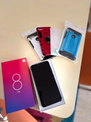 Xiaomi Mi 8 Lite azul