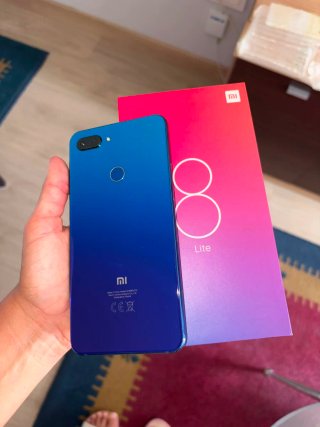 Xiaomi Mi 8 Lite azul