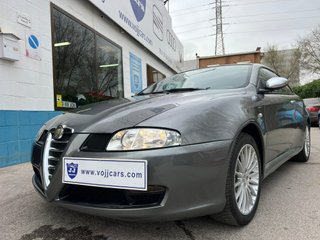 Alfa Romeo GT 2.0 JTS Distinctive