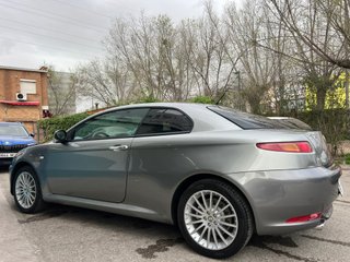 Alfa Romeo GT 2.0 JTS Distinctive