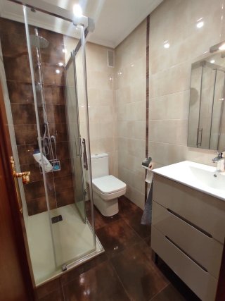 HABITACIONES PARA ESTUDIANTES. LOGROÑO UNIVERSIDAD