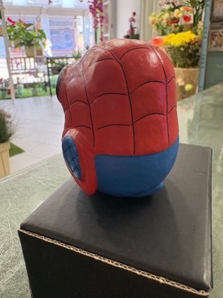 Goofo Egan Spiderman gufo decorativo