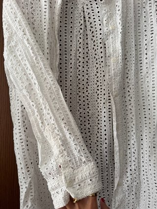 Camisa ZARA blanca bordada