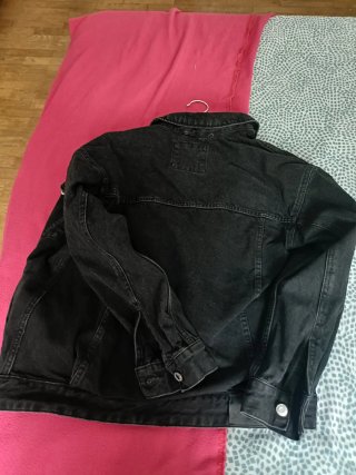 Cazadora oversize negra