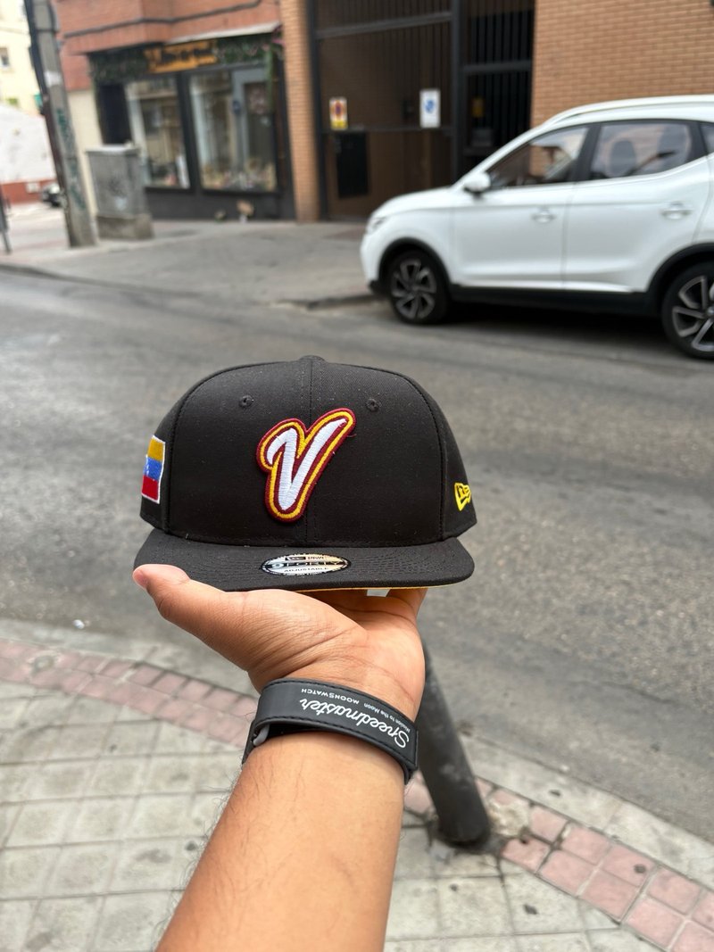 Gorra New Era Venezuela Negra Multicolor