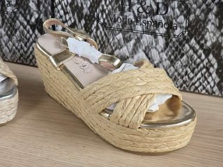 Zuecos y Mules Nuevo. Stock Liquidación