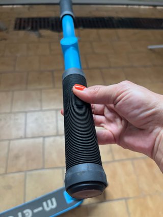 Patinete Micro freestyle. Scooter MX ramp cyan