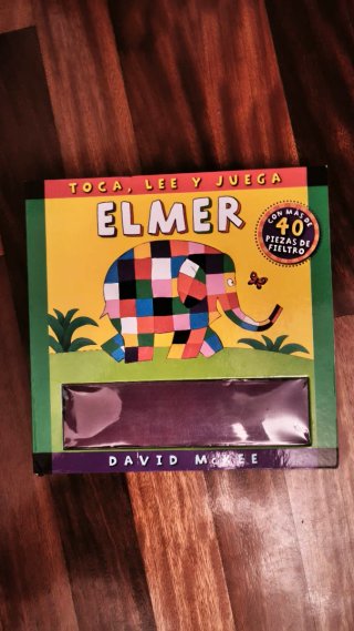 Elmer. Toca, lee y juega