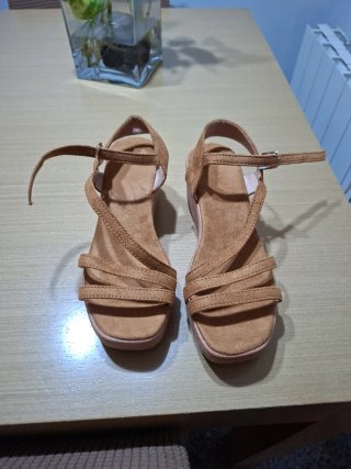 Sandalias