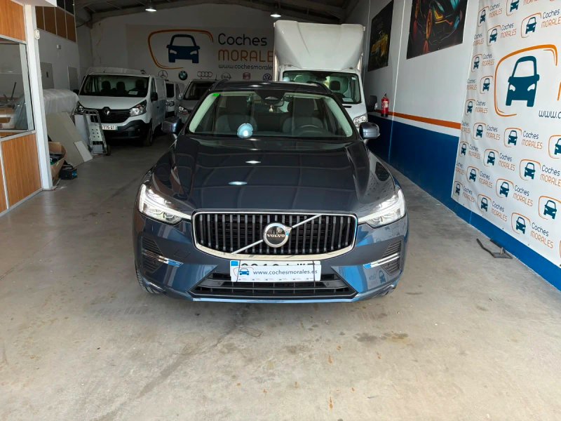 Volvo XC60 2022, foto 2