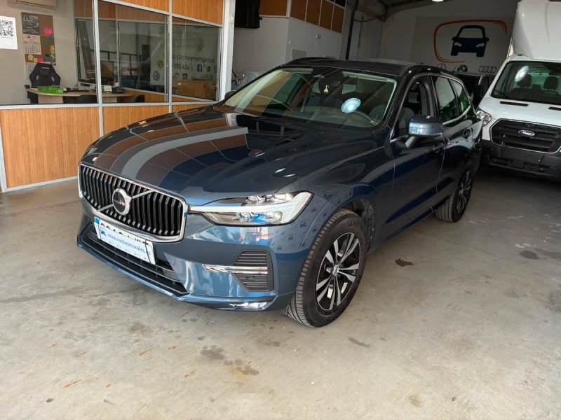 Volvo XC60 2022, foto 3