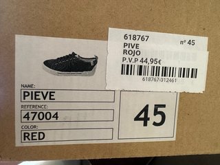 Zapatillas talla 45