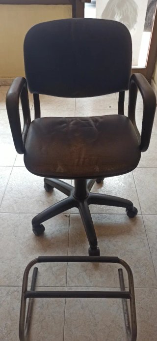 2 Sillones Peluquería con Reposapiés