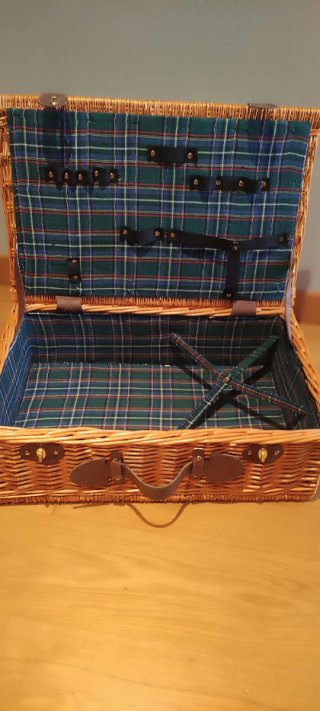 Cesta de picnic mimbre clásica