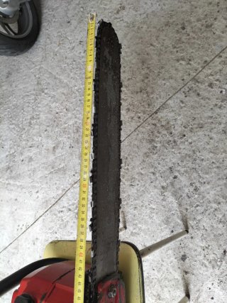 Motosierra M. Cotelo funcionando