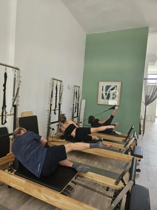 Máquinas de Pilates Reformer con Torre