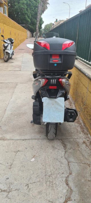 Cyclone RT3S Maxi Scooter