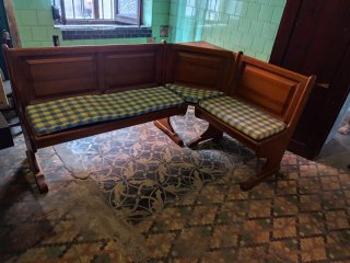 Mesa cocina con rinconera y 2 sillas