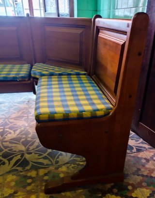 Mesa cocina con rinconera y 2 sillas