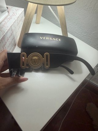 Gafas Versace Negras y Doradas