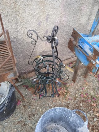 Soporte macetas hierro forjado