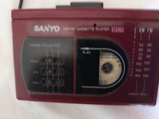 Radio casete con ecualizador farta tapa de las pil