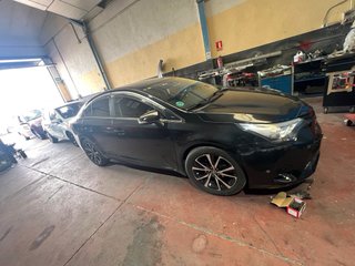 Toyota Avensis 2016