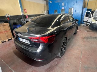 Toyota Avensis 2016