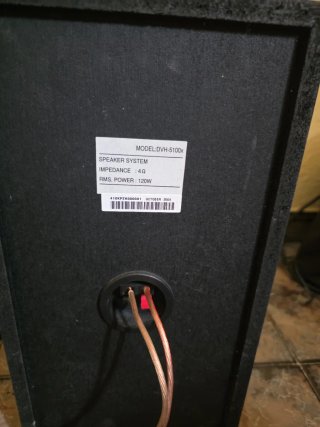 Altavoces y Subwoofer Gris